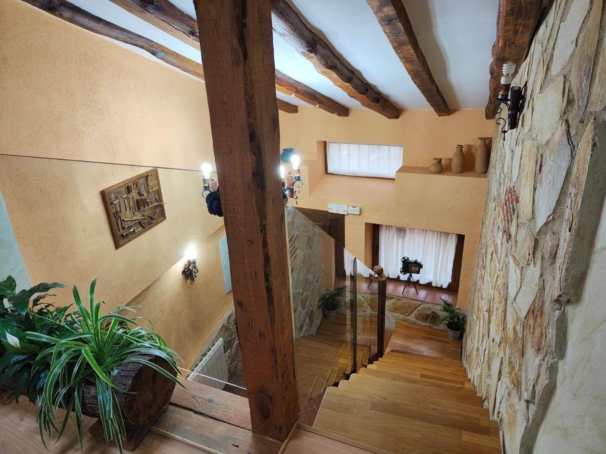 Гостевой дом Casa Vieja Tabanera A 8 Min De Segoia Табанера-дель-Монте Экстерьер фото